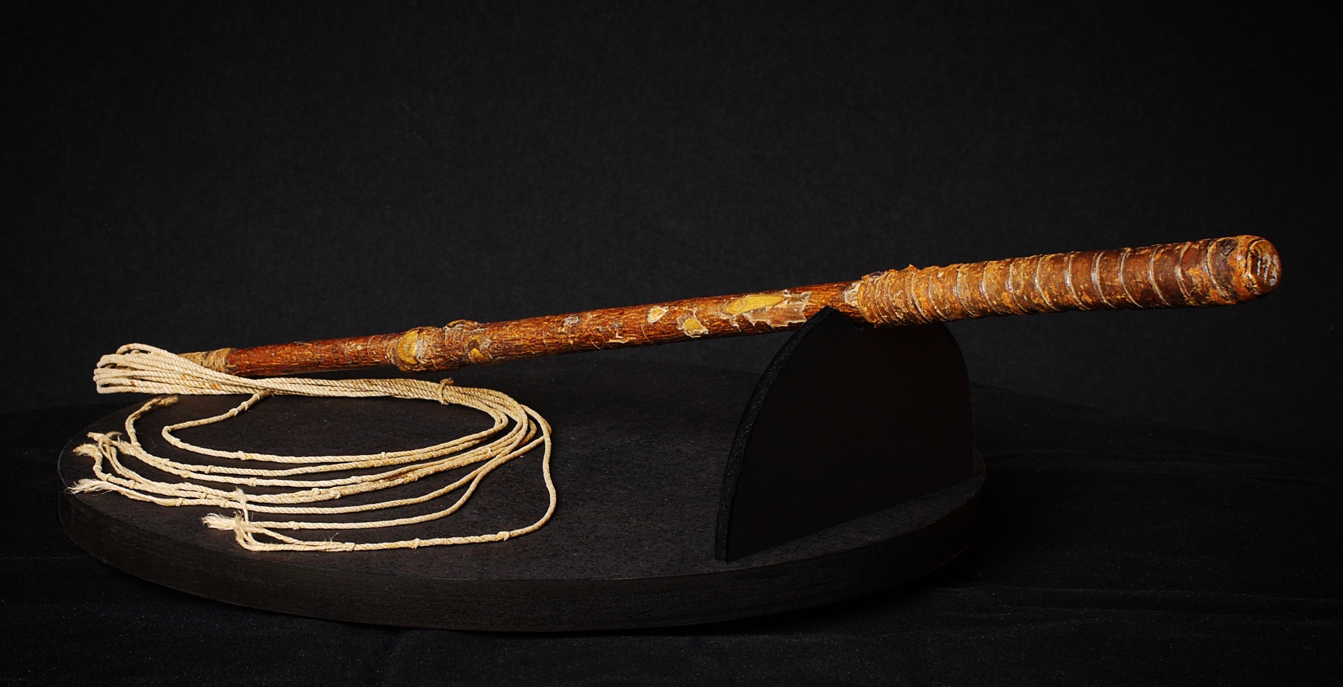 Tenterden Museum c18th scourge with cat-o-nine tails(c).jpg