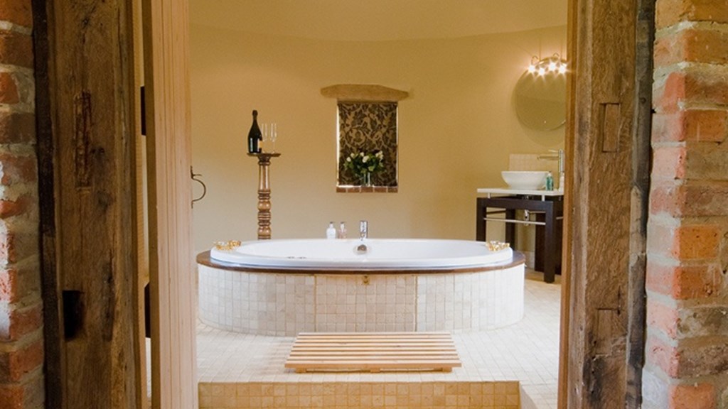 Frasers Bathroom Sept19 (C)