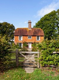 Oxney Organic Estate Accommodation March2021 (New Brochure Image)