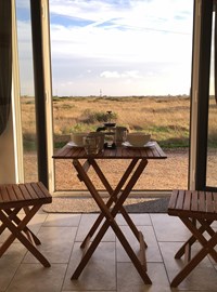 Coastal Cabins Chairs And Table (Feb2022)