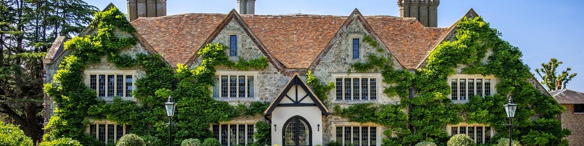 Boys Hall Front 3000